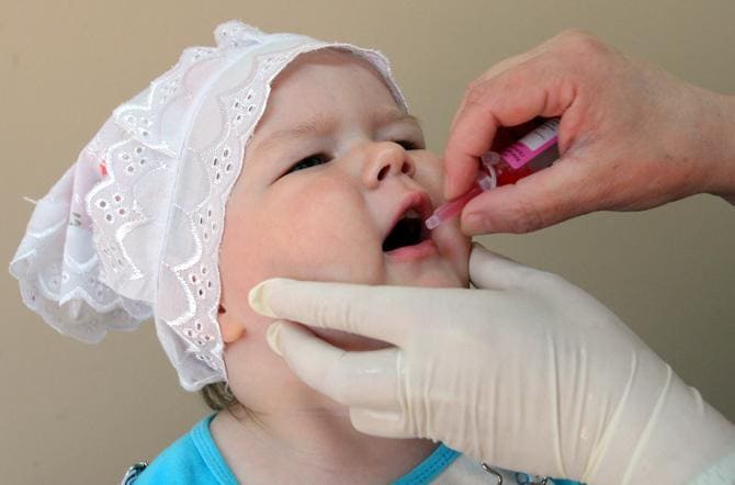 Профилактика полиомиелита – прививка живой ослабленной вакциной Себина